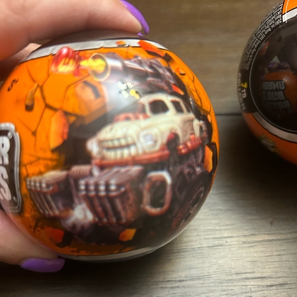 Surprise 5 Monster Trucks NWT - Picture 4 of 4